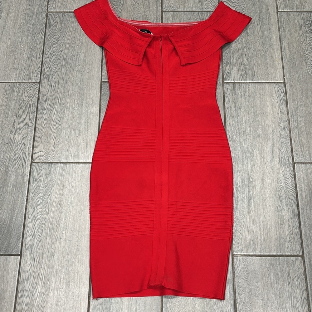 Miss Circle Bodycon Off the shoulder Bandage Red Dress Size Medium - Picture 10 of 12